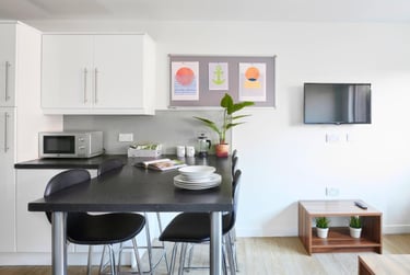 1 bed flat, Western Way, City Centre, Exeter, EX12ZT - Image 3